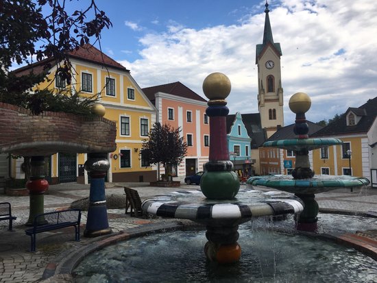Hundertwasserbrunnen