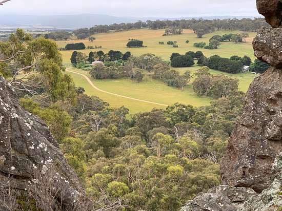 Hanging Rock Reserve