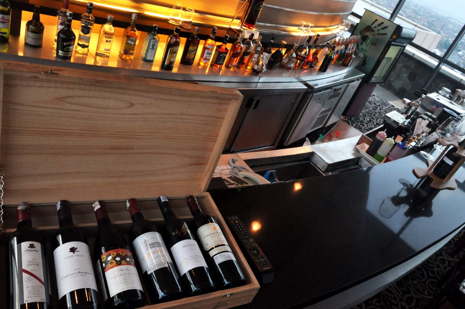 Kalidria Lounge & Wine Bar