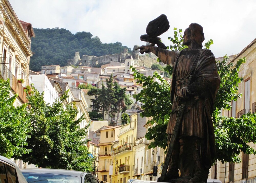 Federico II Statue of Svevia