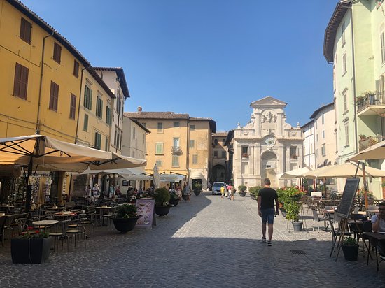 Fontana di Piazza del Mercato