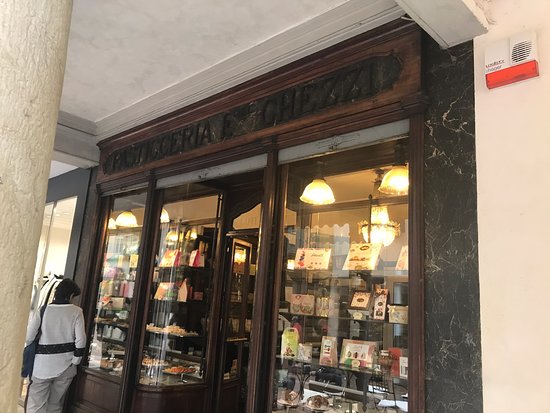Ghezzi Pasticceria Degli Eredi Ghezzi C.