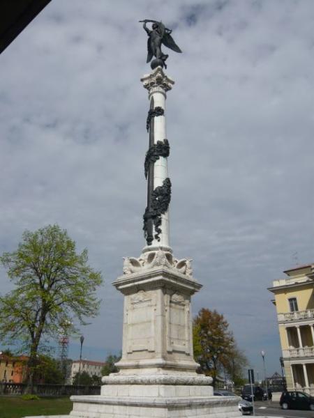 Monumento Vittoria Alata (Allea Novara)