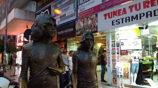 Monumento Homenaje a Sui Generis