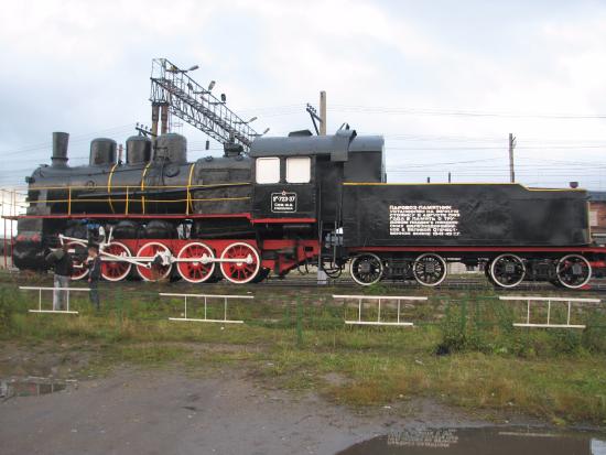 Monument-Locomotive EM-723-37