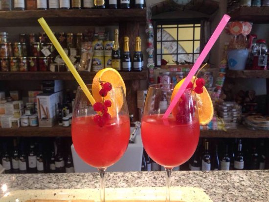 Marika'sss Restaurant Cocktail Club