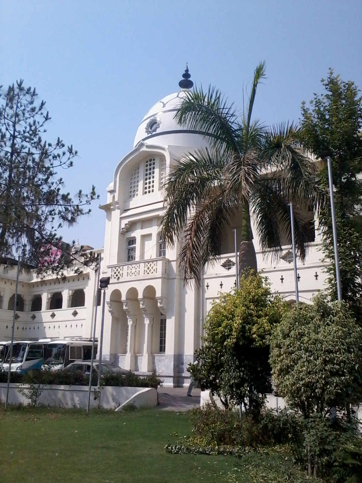 King Edward Medical University