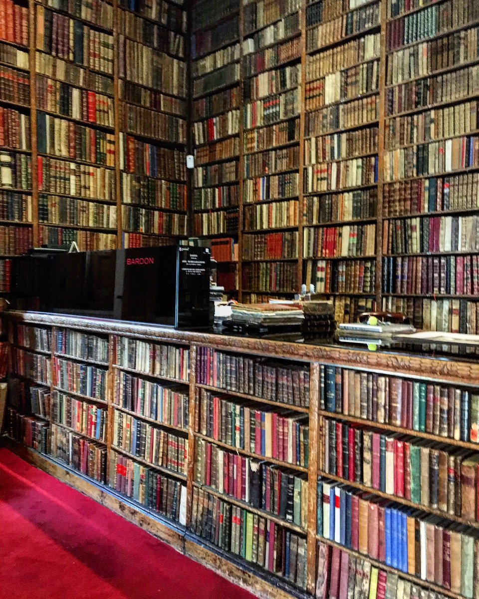 Libreria Pagina 27