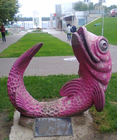 Rybka Sculpture