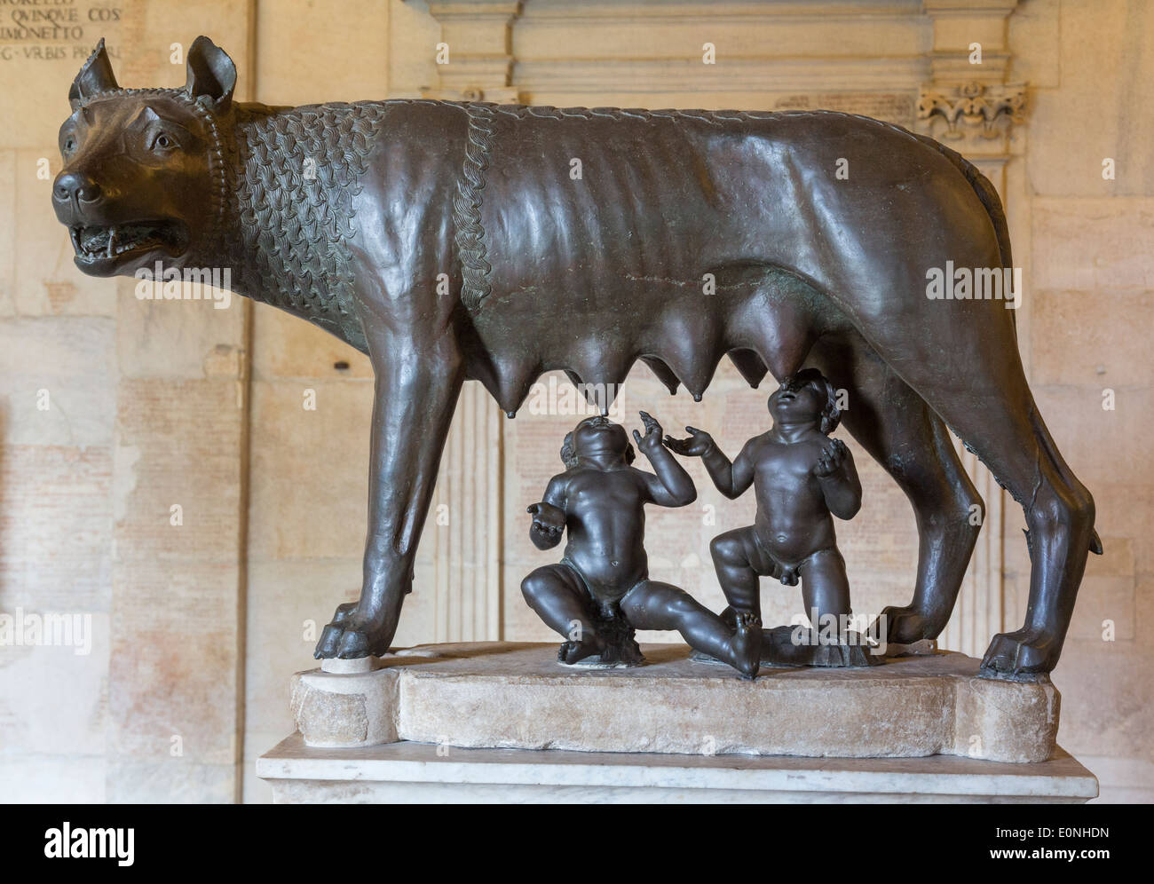 Romulus Remus Statue