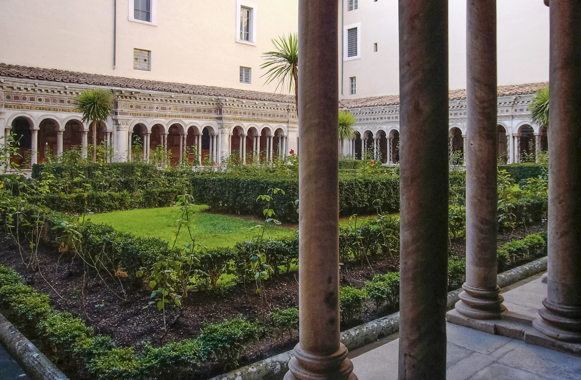 Palazzo di Via Mura di S. Paolo