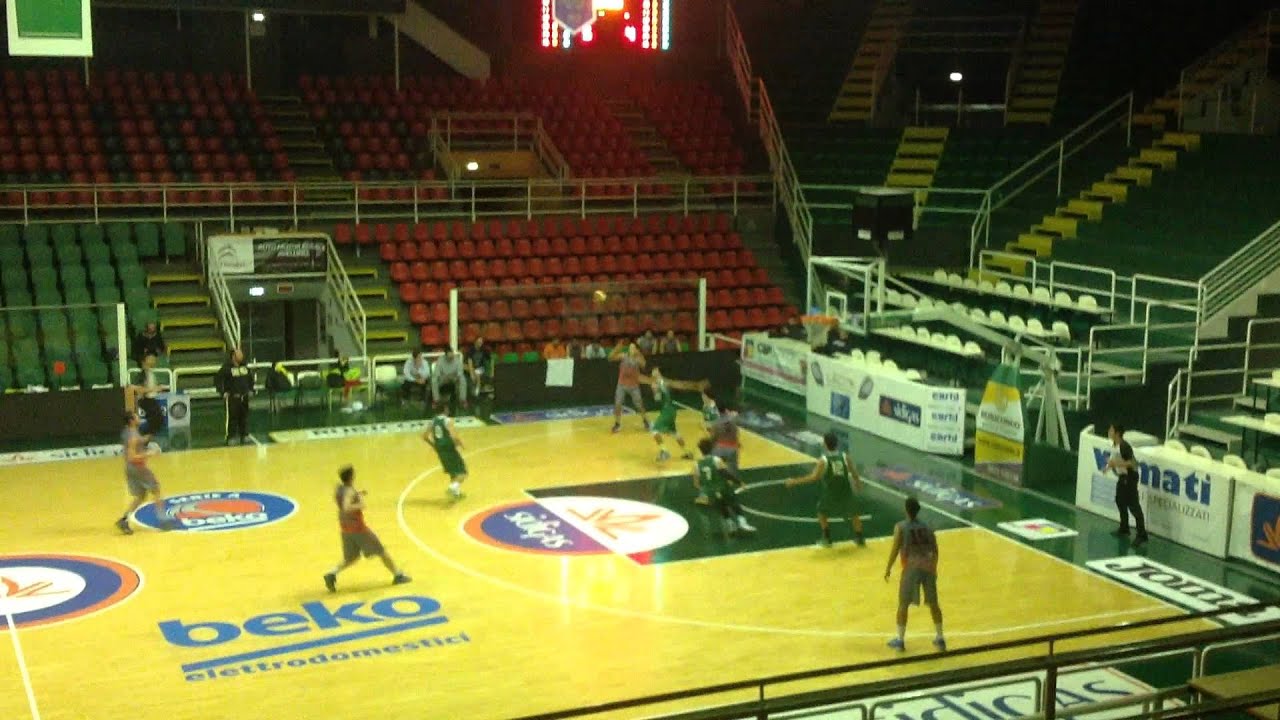 Palasport Del Mauro
