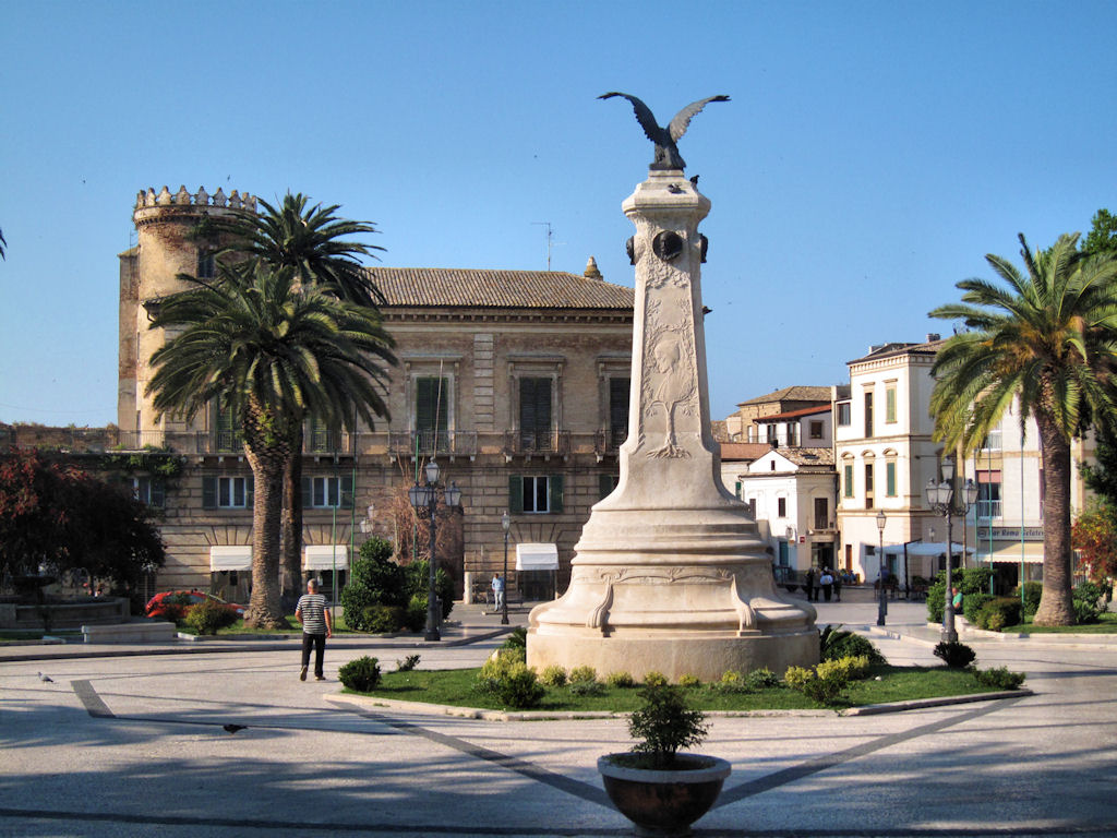 Piazza Rossetti