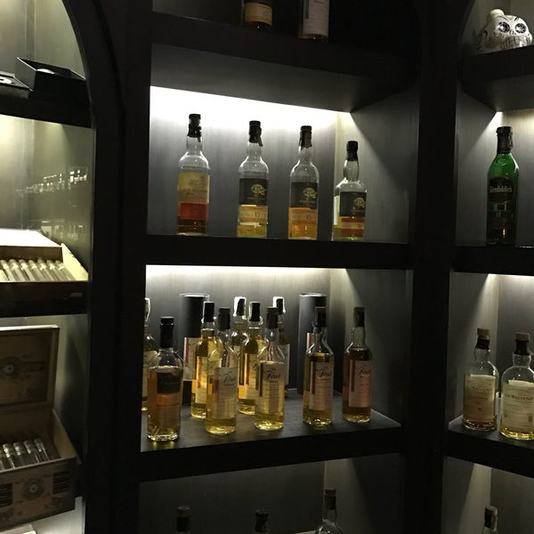 Whisky Bar