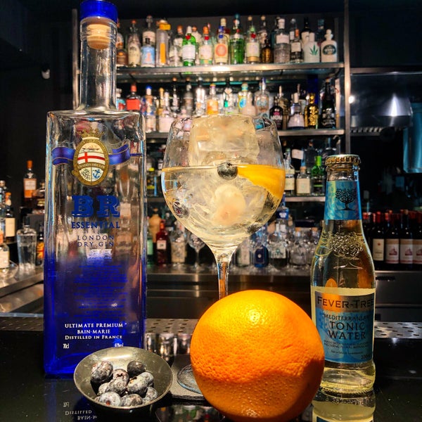 Gintoneria Cocktail Bar