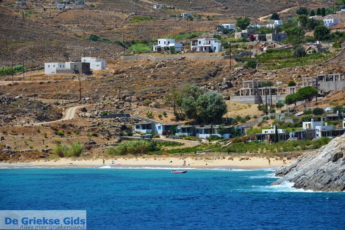 Paralia Karavi