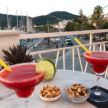 Regatta Cocktail Bar