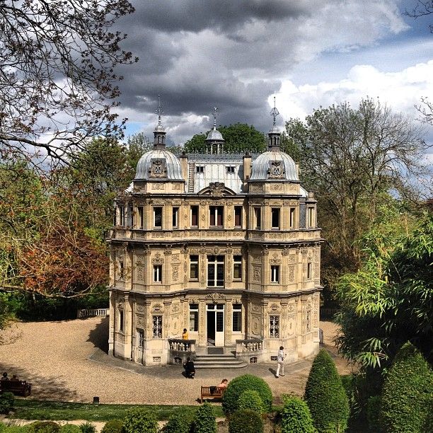 Le Château de Marly