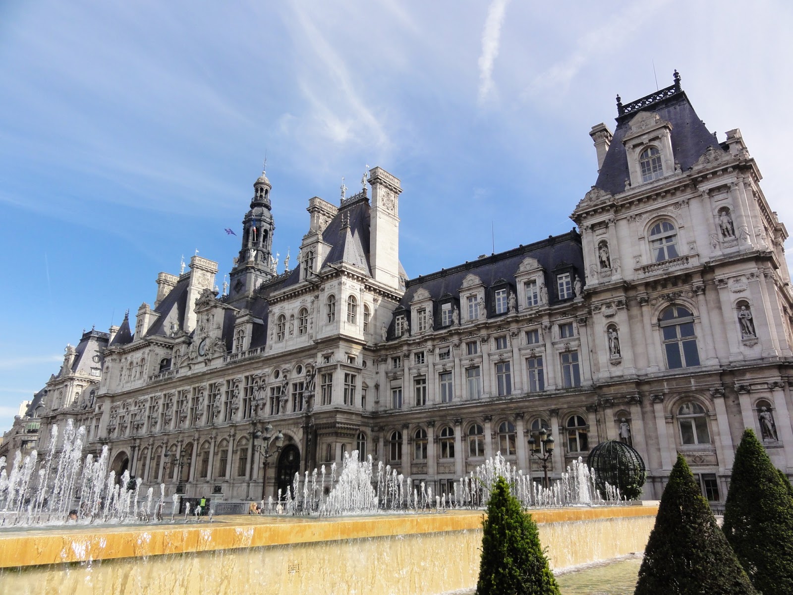 Les Fontaines de l'Hotel de Ville