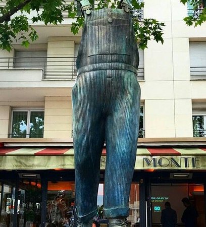 Statue de Coluche