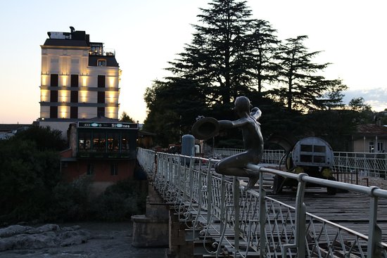Bely Bridge