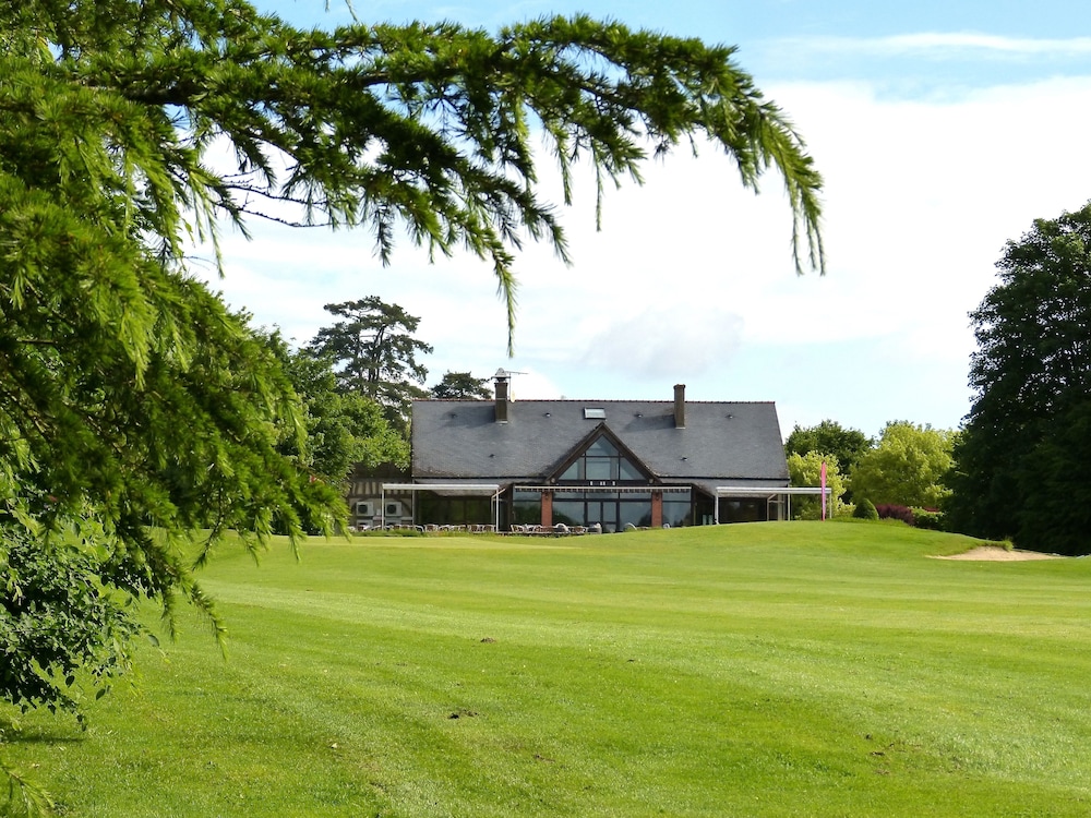 Anjou Golf & Country Club