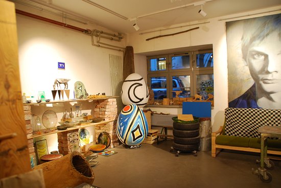 TYC ART Gallery and workshop