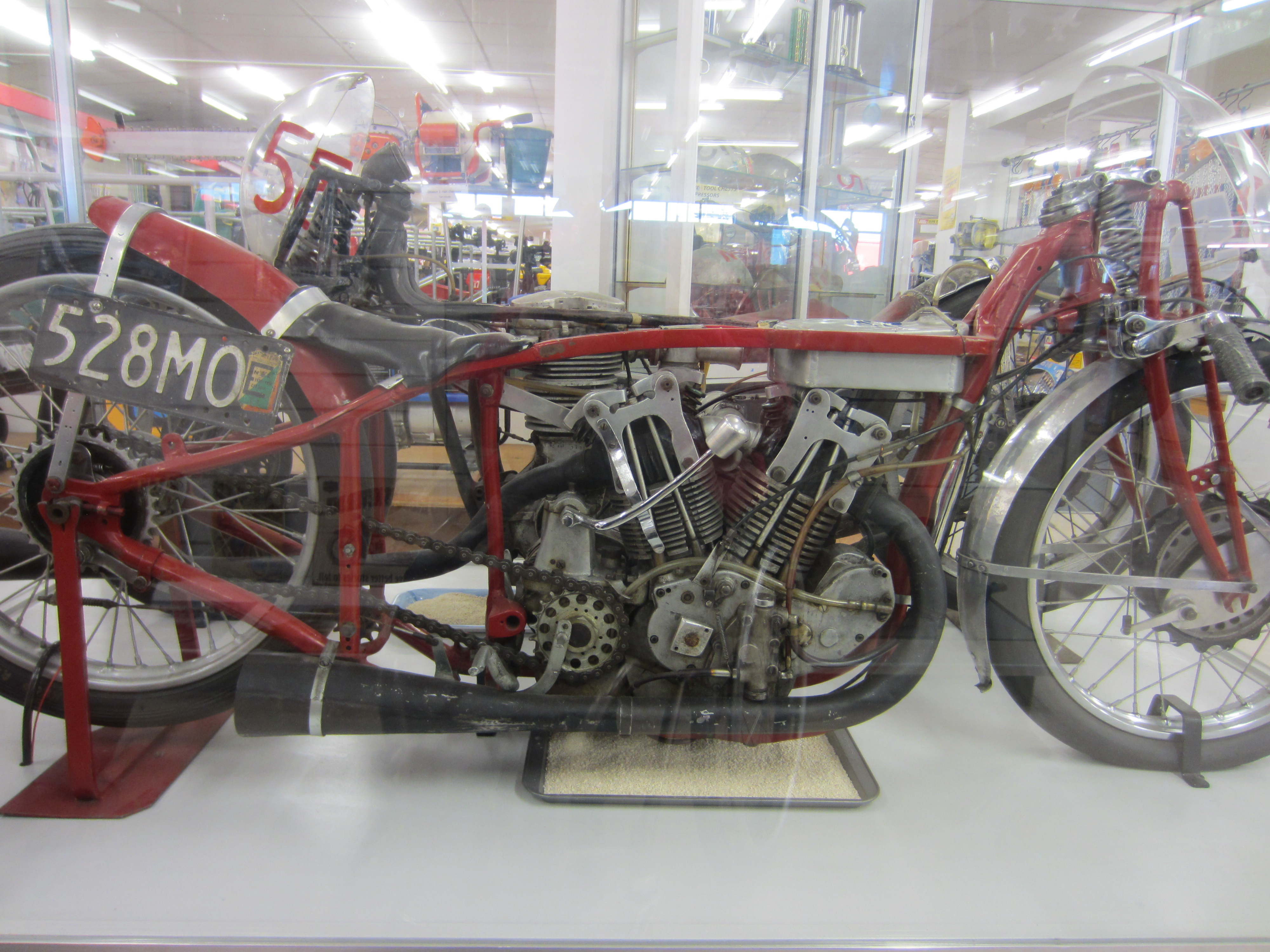 E Hayes and Sons - The World's Fastest Indian