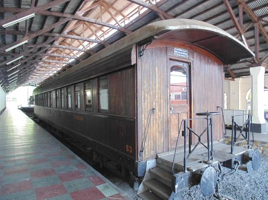 Museo de la Estacion Central del Ferrocarril Carlos Antonio Lopez