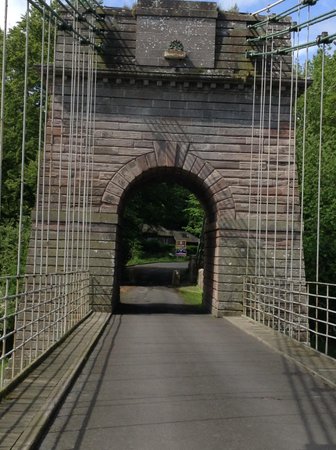 Chain Bridge Honey Farm