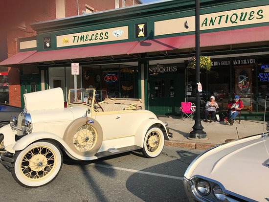Timeless Antiques & Collectibles