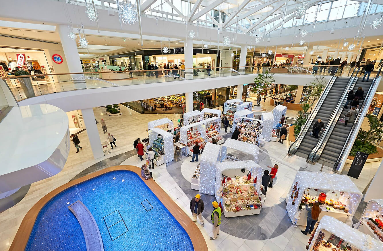 SCS Shopping Center Sued