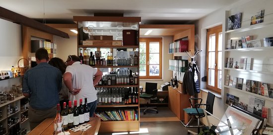 Weinkulturhaus - Vinothek