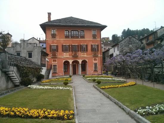 Outdoor Pictures 1