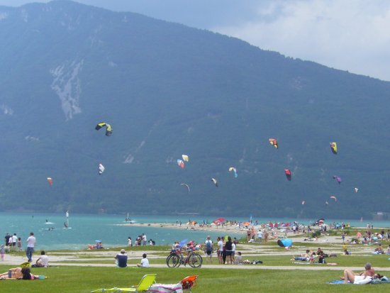 Chiesa di Santa Croce del Lago