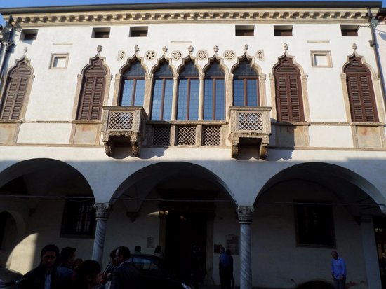 Palazzo Magnavin-Foratti