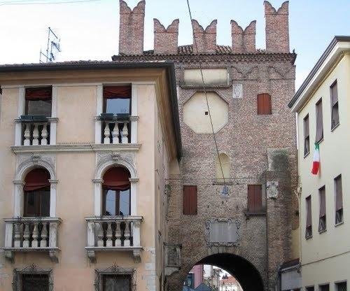 Porta San Bortolo
