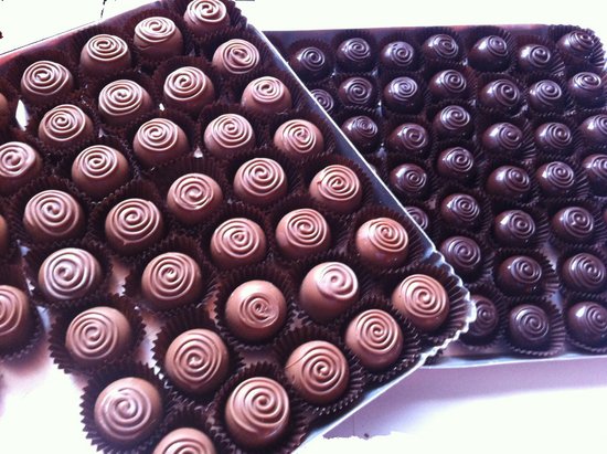 NELLA Chocolate