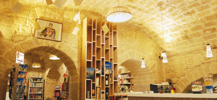 Luna Di Sabbia, Libri & Caffé