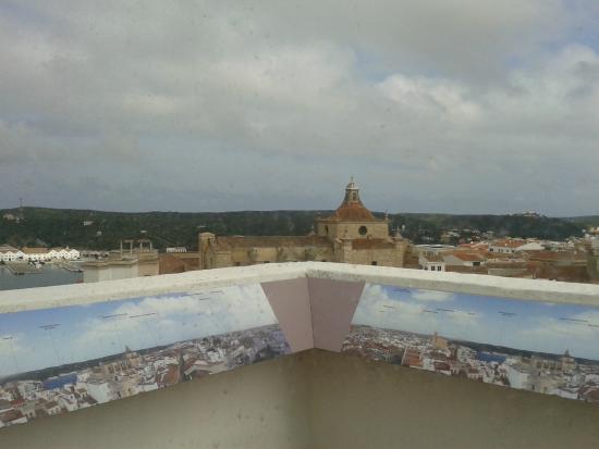 Centre D'art I D'historia Hernandez Sanz