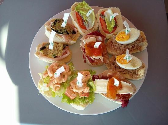 Confine Cafe