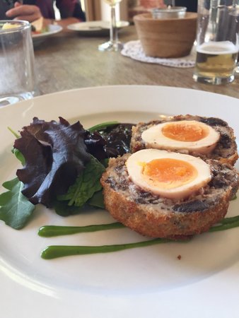 The Farriers Arms Bar