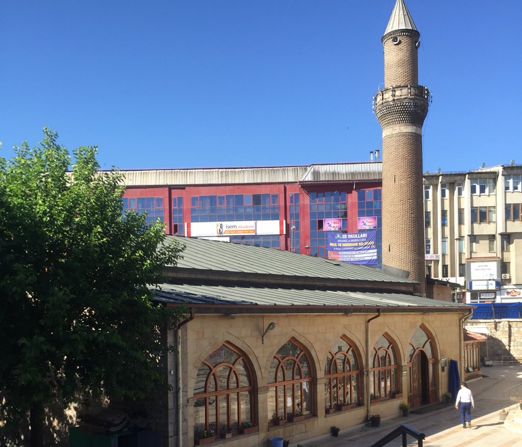 Meydan Camii