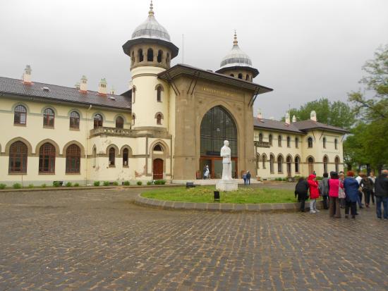 Karaagac Train Station