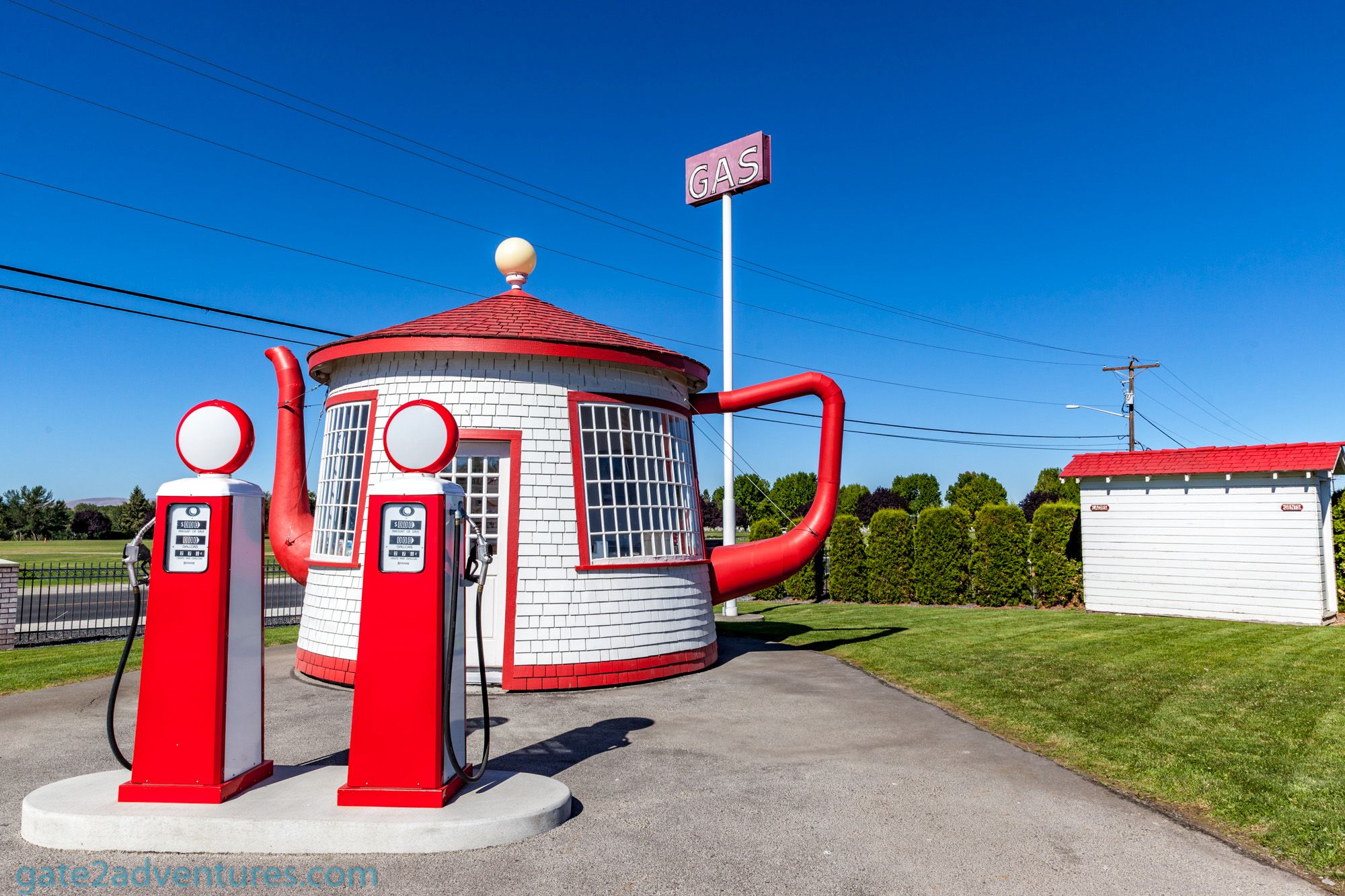 The teapot Dome Gas Station