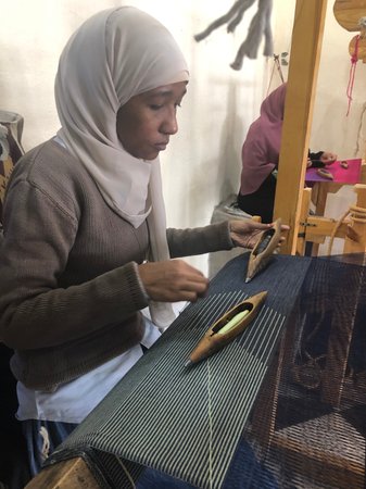 Habiba hand Weaving