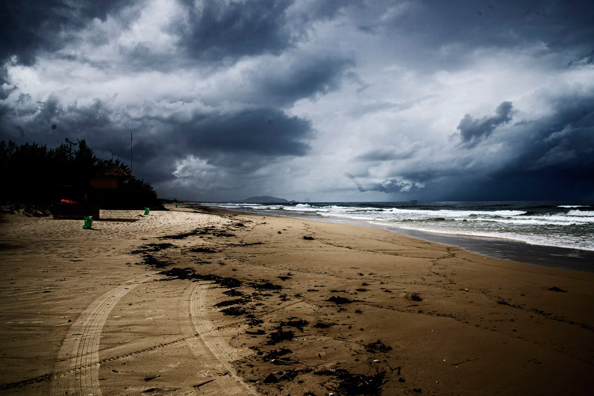 Dumas Beach