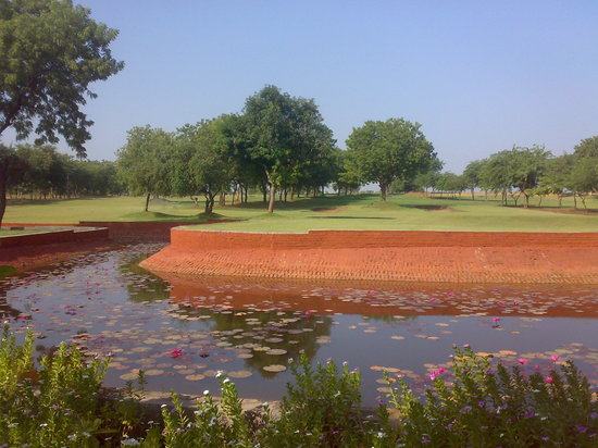 Aalloa Hills Resort & Golf Course