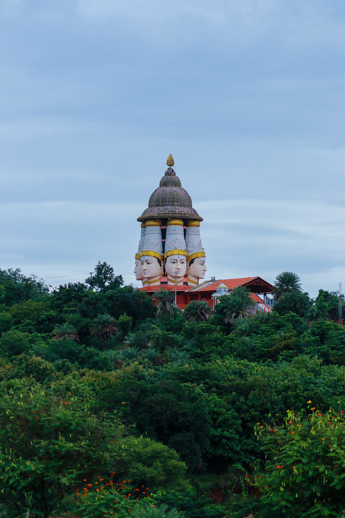 Shrungagiri Sri Shanmukha Temple