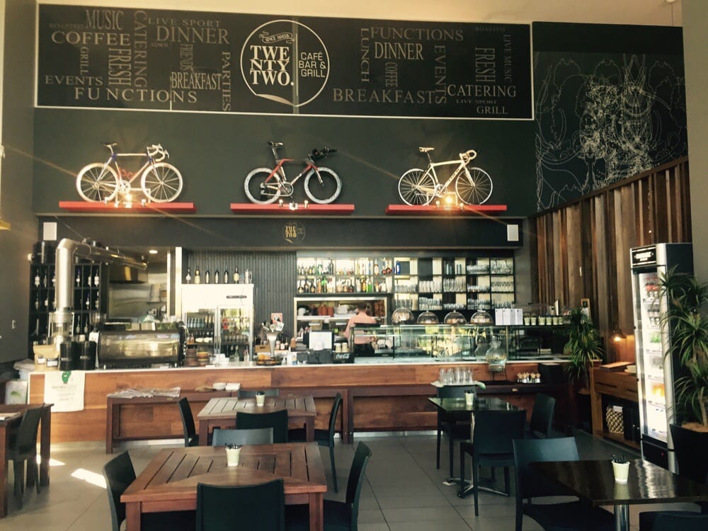 Twentytwo Cafe Bar & Grill